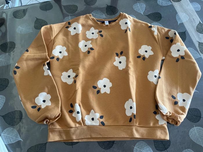 Sweat jaune moutarde Okaidi 14 ans et 1 Sweat offert - photo numéro 2