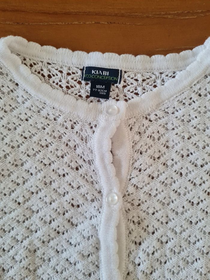Gilet blanc kiabi 18 mois - photo numéro 2