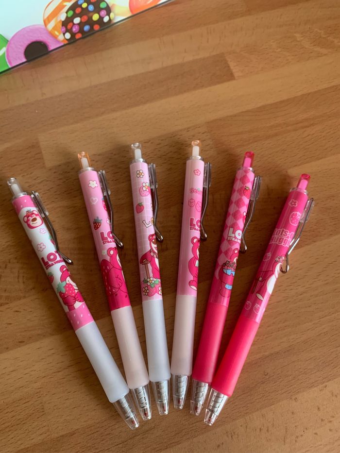 6 Stylos Lotso