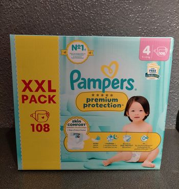 Couches Pampers premium taille 4