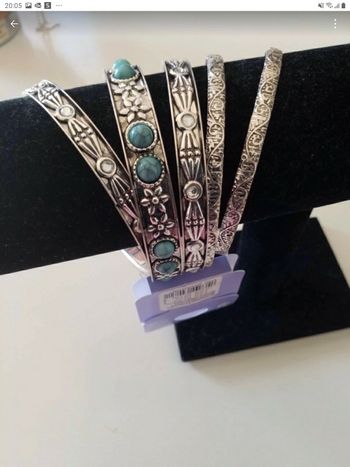 Lot de bracelet 5 / 1  avec perles turquoise neuf