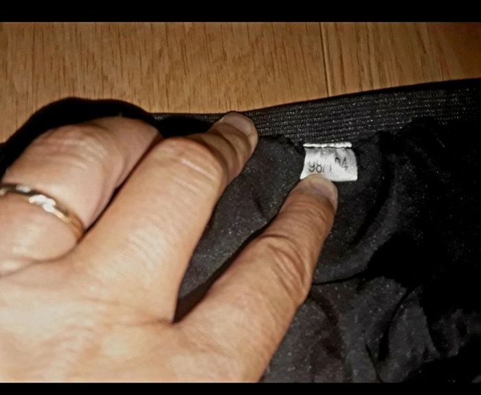 🟣 4 ans Neuf Jupe Noire Scintillante 🟣 - photo numéro 2