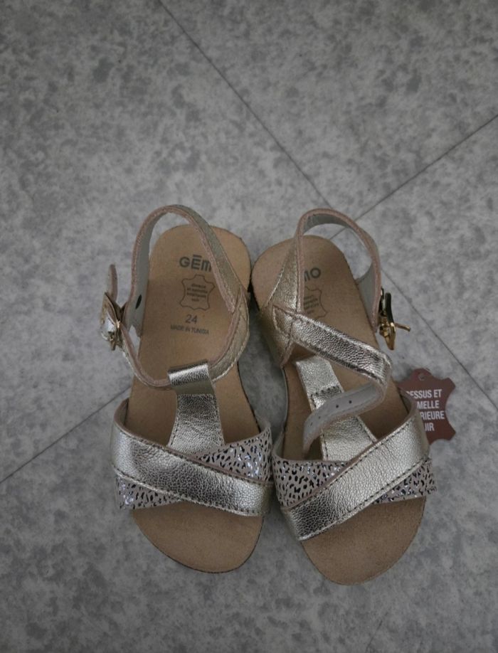 Sandales neuves gemo taille 24 - photo numéro 2
