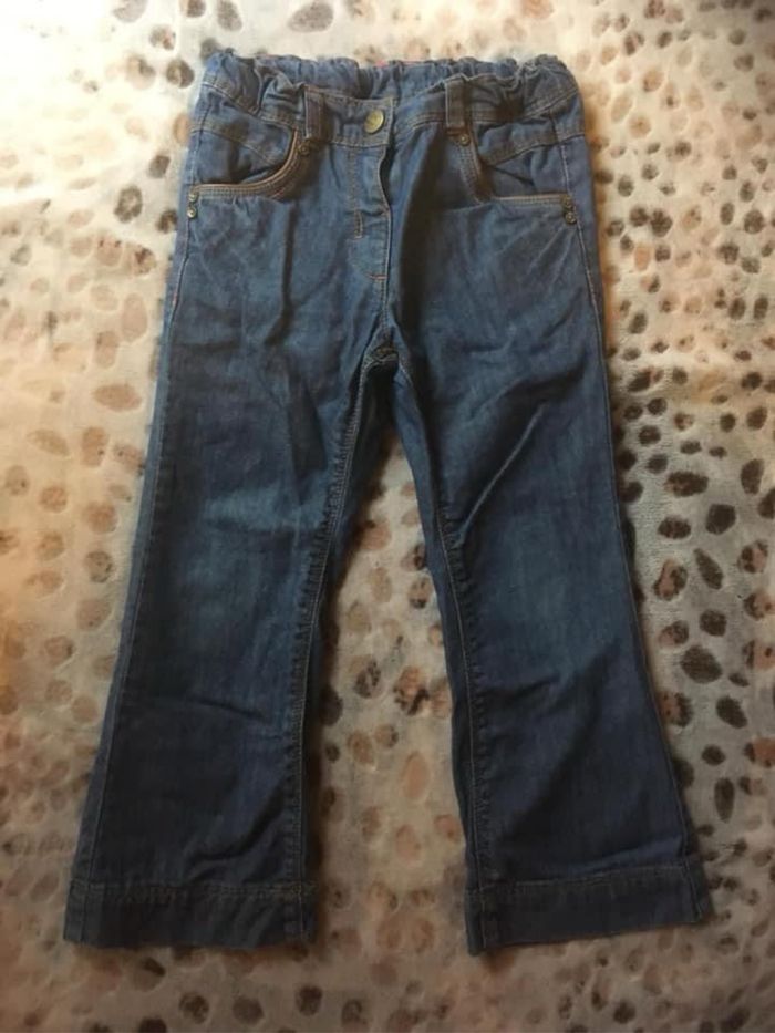 Jean fille Kiabi Kid Kanaï 4/5 ans (2€50)