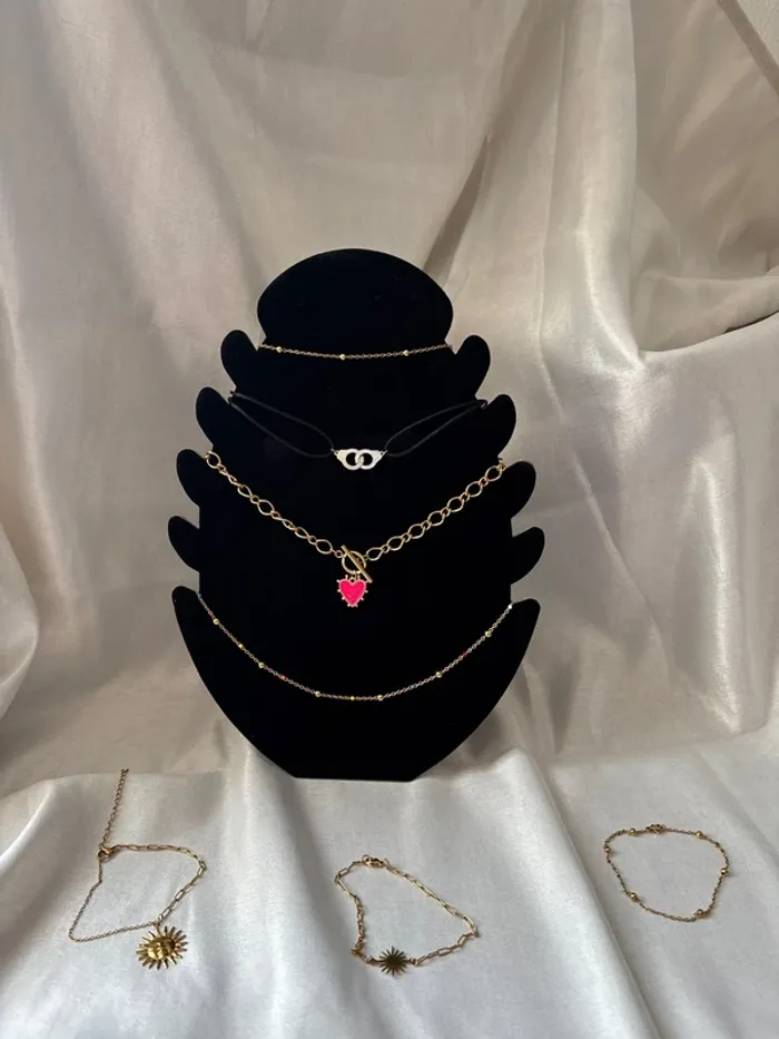 Collier , bracelet