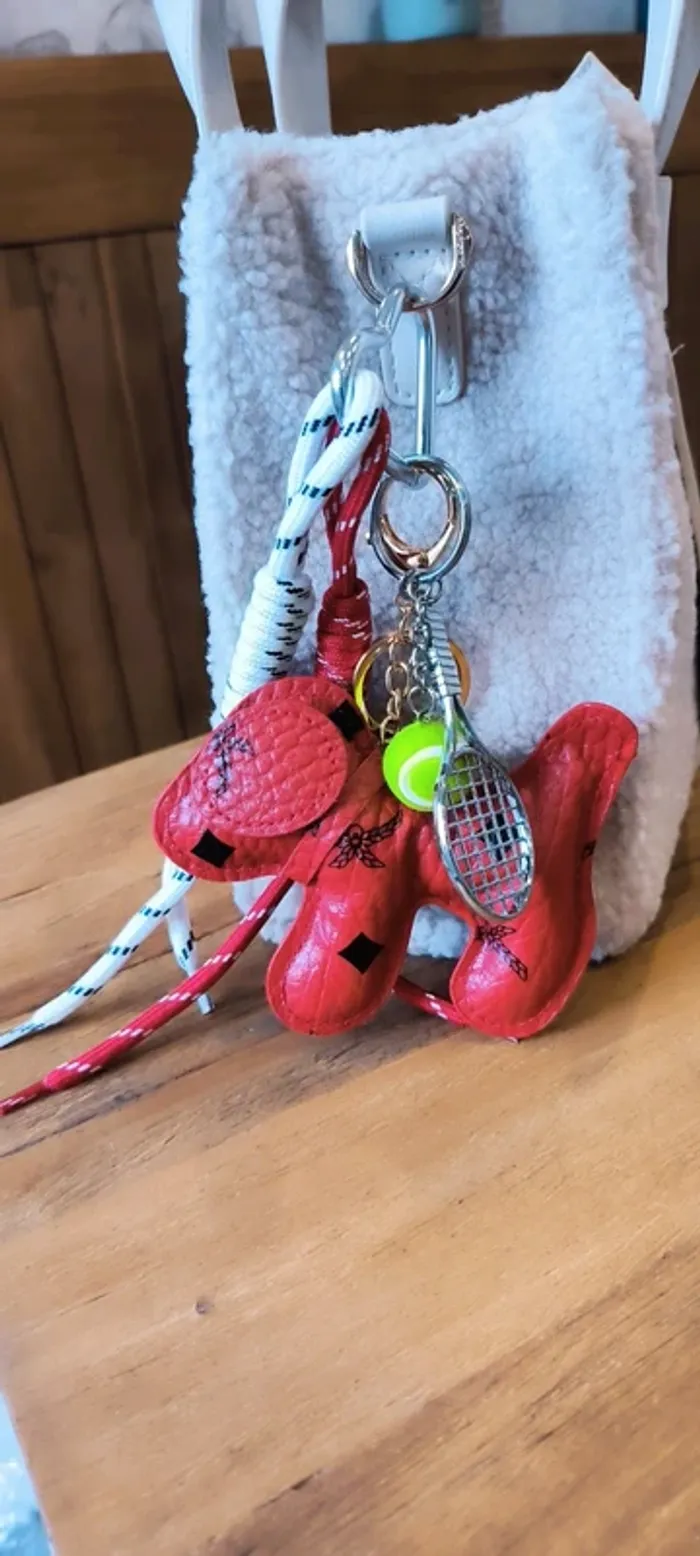 Bijou gri-gri de sac chien rouge tennis - photo numéro 4