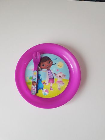 Assiette + fourchette dr la peluche