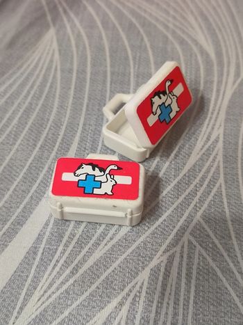 Playmobil centre équestre 2 valises vétérinaires