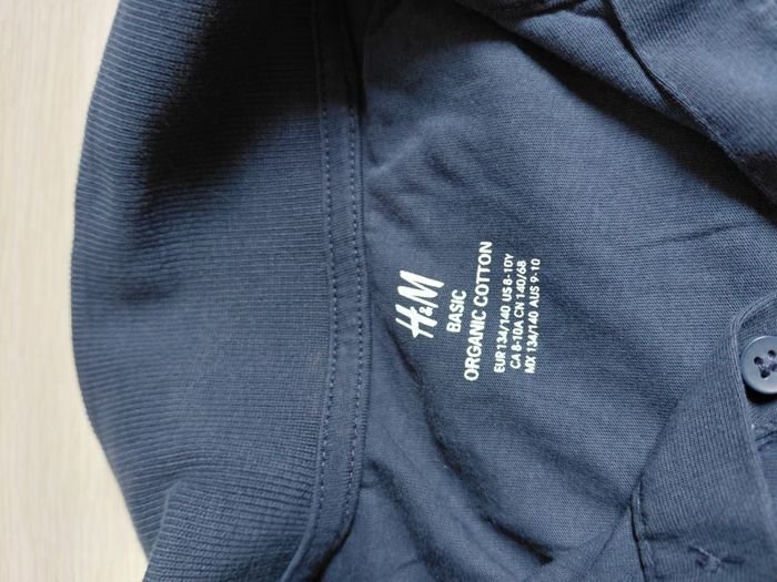 Polo H&M 8-10 ans - photo numéro 2