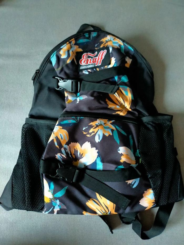Sac à dos Enuff Skateboards – Motif fleuri – Neuf