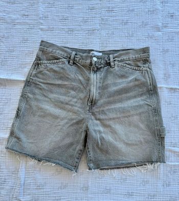 Short Zara T.44