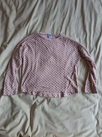 t-shirt manche longue rose avec point doré, taille 10 ans, marque Petit Bateau, en très bon état