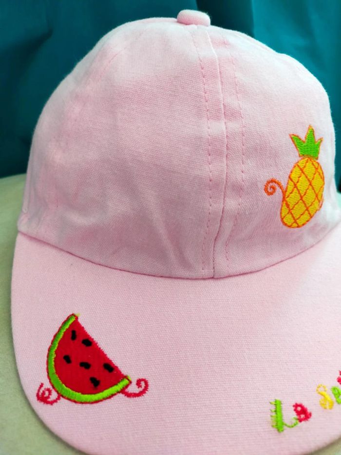 Casquette rose La Samba des Fruits – Taille 45 cm – Neuve avec étiquette - photo numéro 3