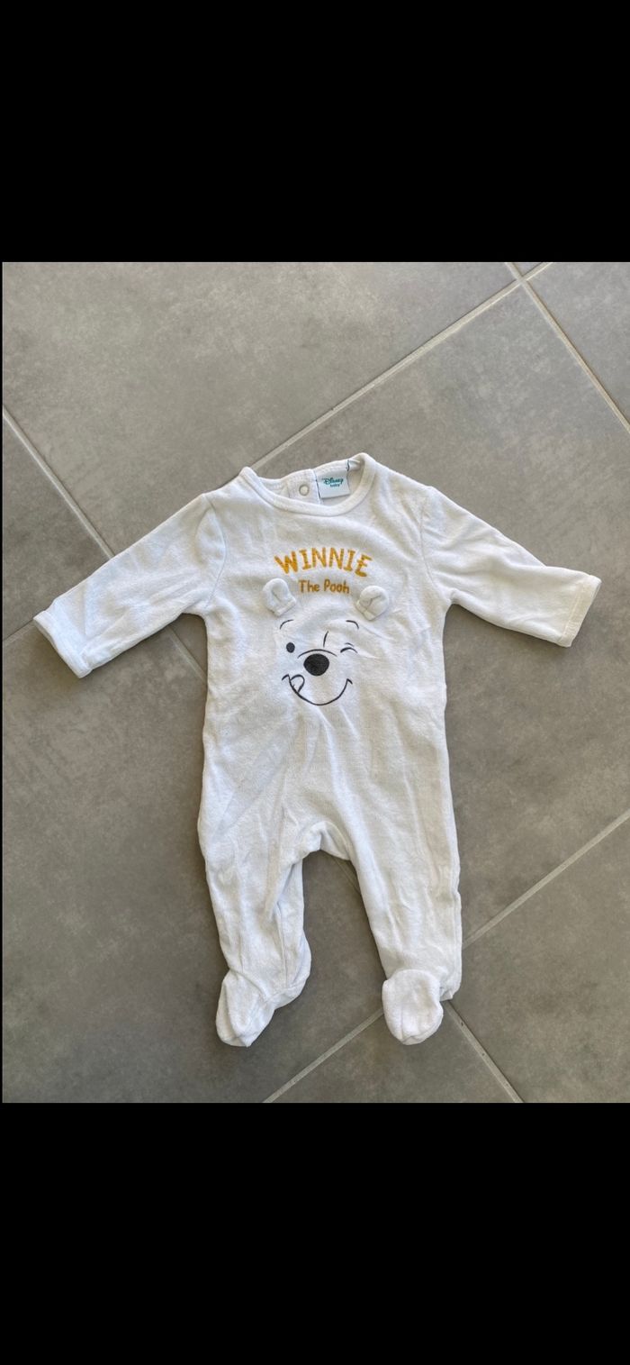 Pyjama velours Winnie l'Ourson 3 mois - photo numéro 2