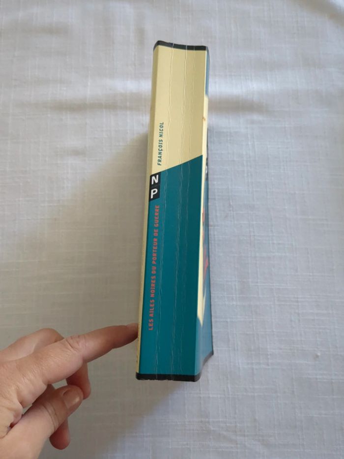 Les ailes noires du porteur de guerre - François Nicol - photo numéro 2