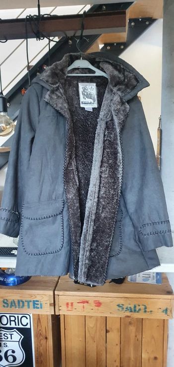 Manteau comme neuf  mi saison