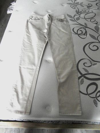 pantalon ajusté
