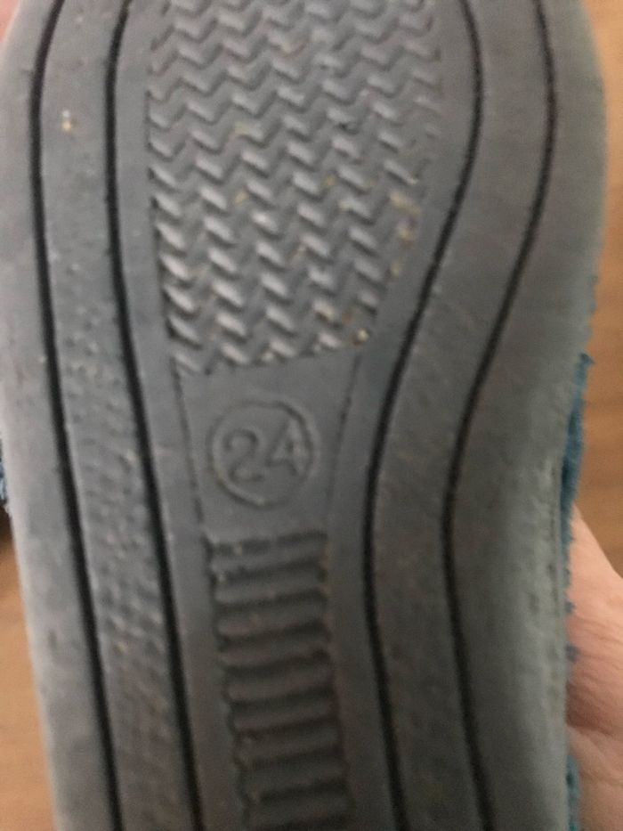 Chaussons montants scratch bleus Pointure 24 - photo numéro 5