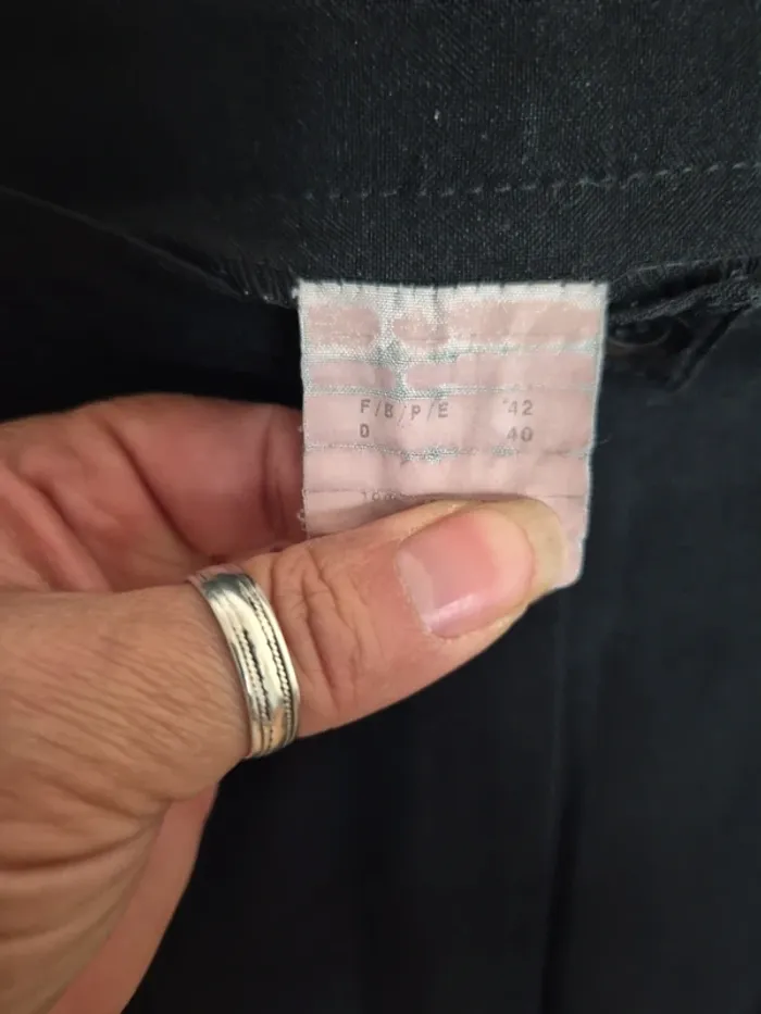 pantacourt taille 42 - photo numéro 3