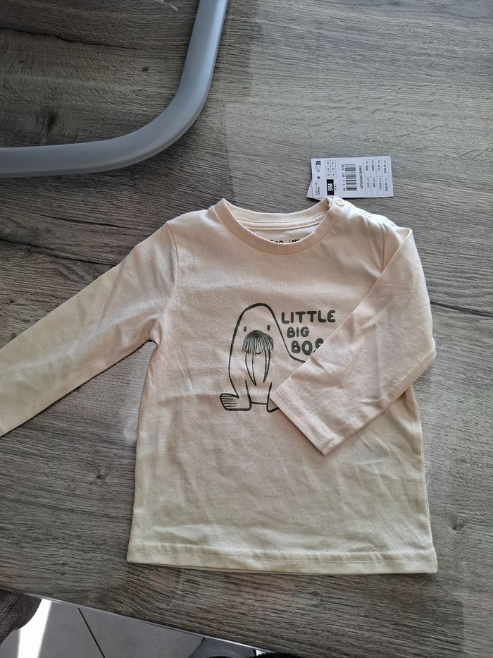 Tee-shirt - photo numéro 2