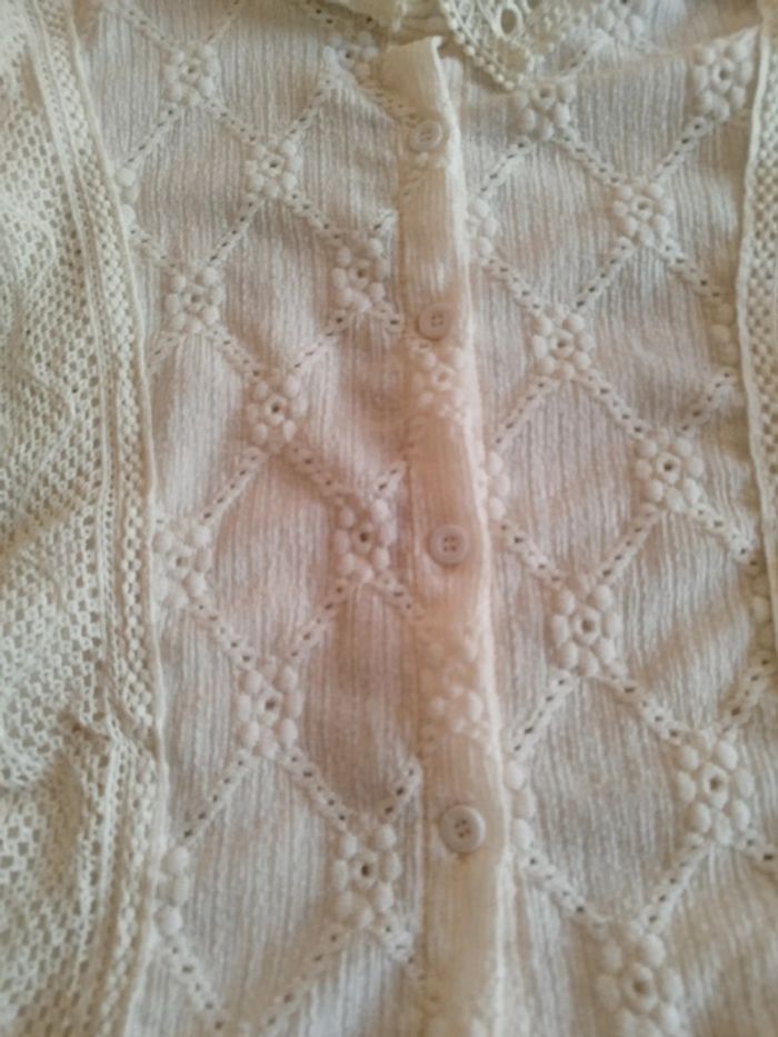 Très jolie chemise détails dentelle Shein taille M - photo numéro 6