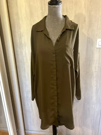 Chemise longue kaki