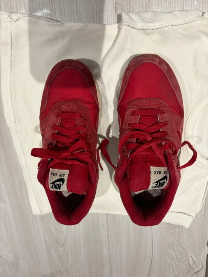 Baskets rouge Nike Air Max femme pointure 38,5 - photo numéro 9