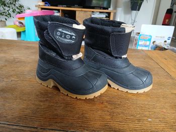 Bottes de neige garçon taille 25/26