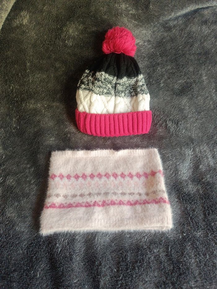Lot hiver bonnet + tour de cou en très bon état - photo numéro 2