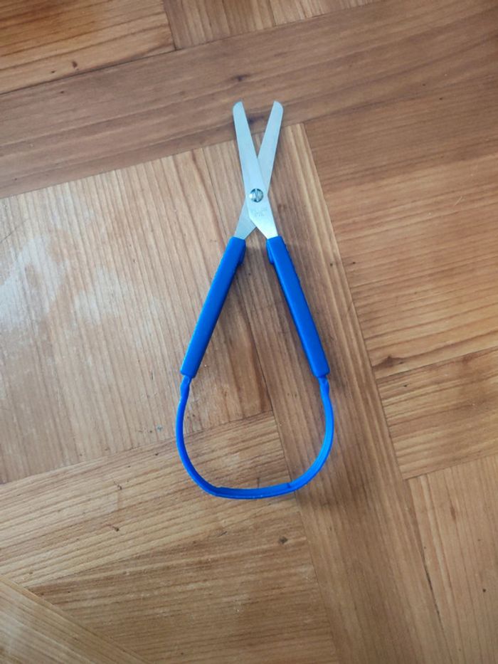 Ciseau adapté