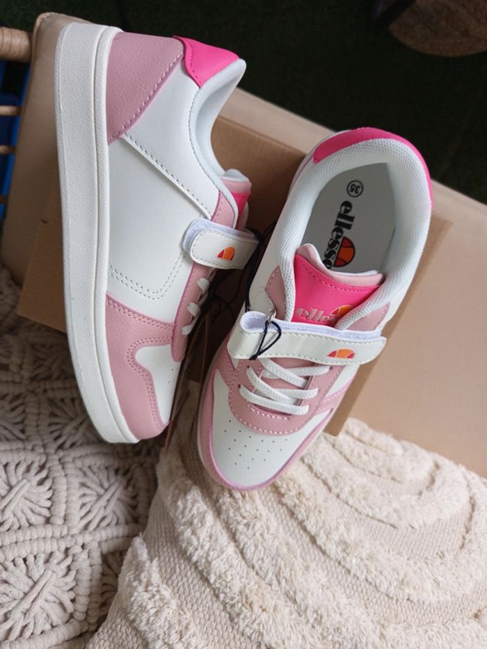 Paire de baskets / sneakers à scratch Ellesse pointure 35 neuves avec étiquettes - photo numéro 8