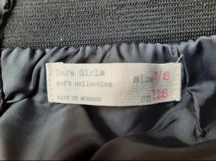 Superbe jupe en laine zara, 7/8 ans, grise - photo numéro 4