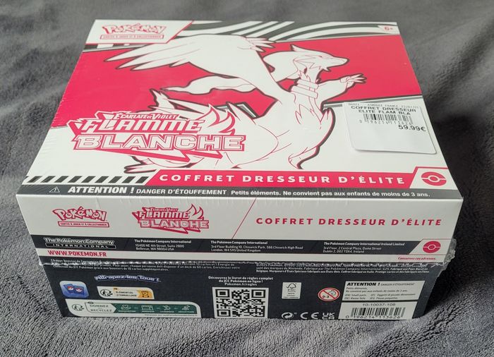 Coffret ETB collection flamme blanche écarlate et violet - photo numéro 2