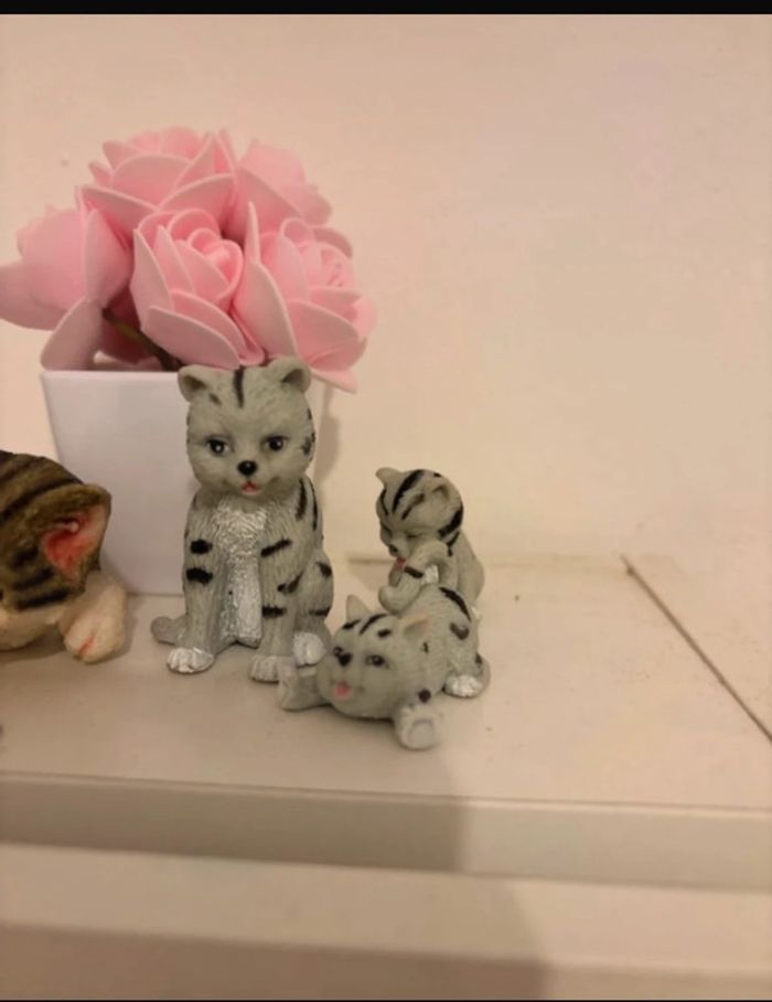 Figurine chat avec chatons 📍 - photo numéro 4