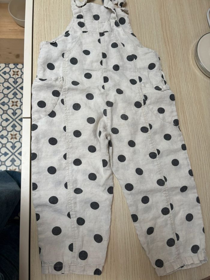 Salopette en lin à pois noir Zara taille 4-5 ans - photo numéro 4