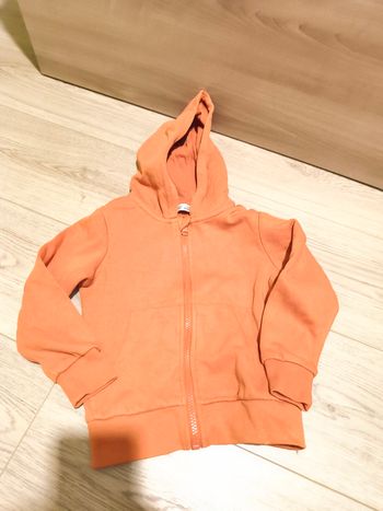 Gilet orange 4 ans.