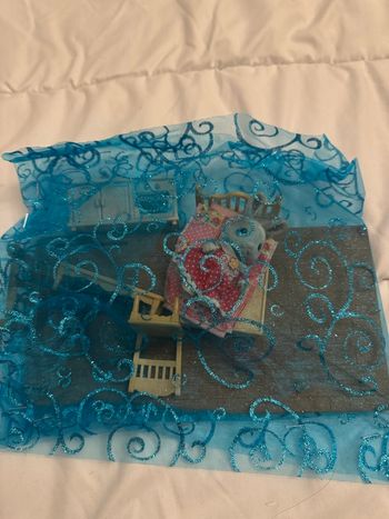 Petit lapin et ses accessoires 