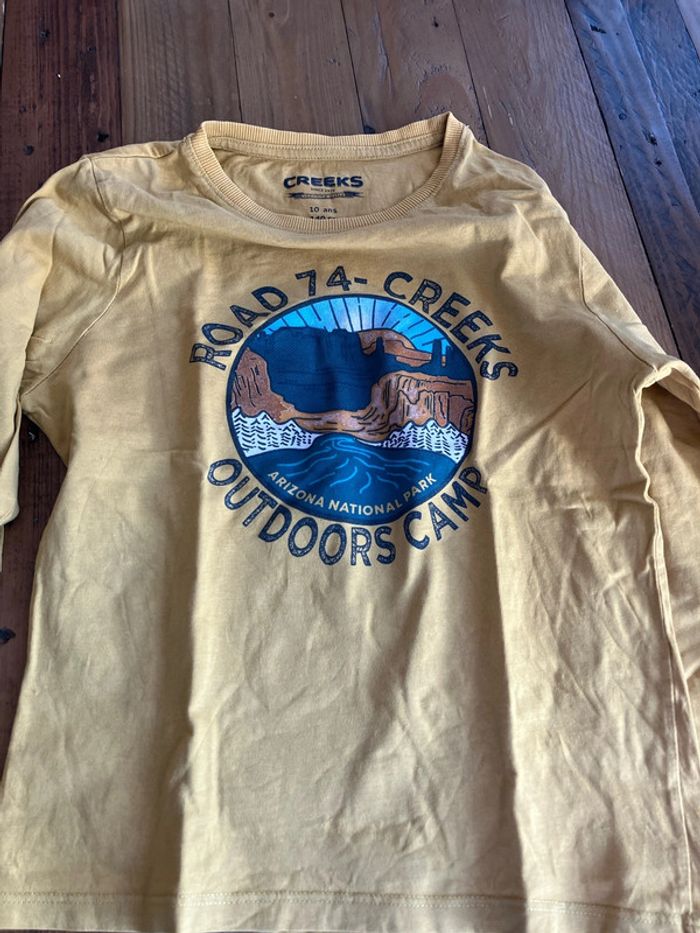 T shirt jaune