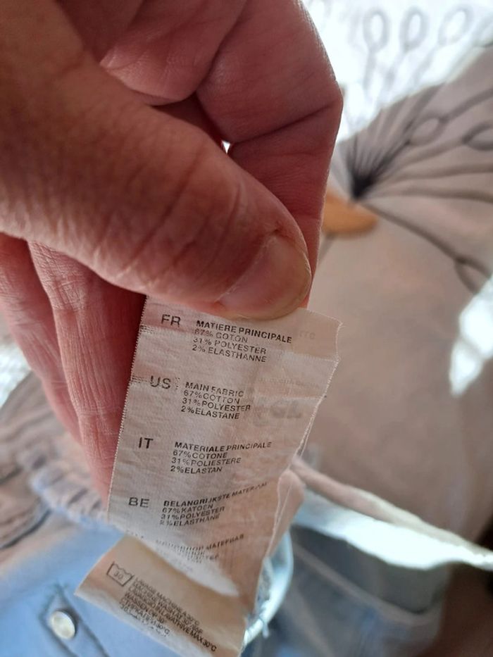 Jean femme clair slim Jennyfer 34 1 micro tâche sur une fesse - photo numéro 8