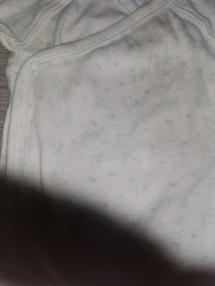 Lot de 3 bodys 1 mois - photo numéro 5