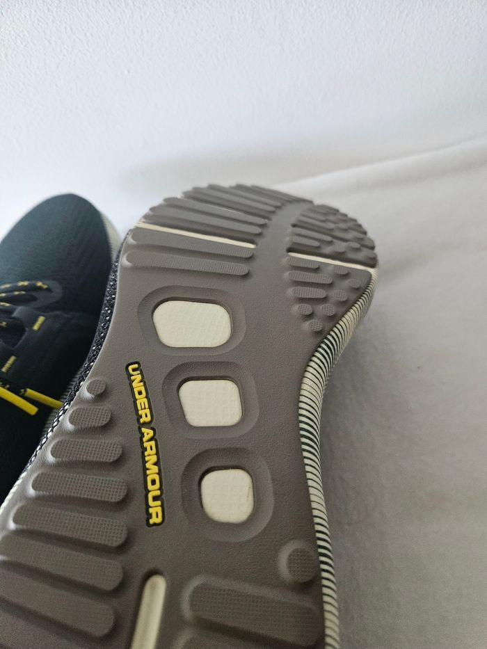Baskets Pointure 45,5 under armour - photo numéro 8