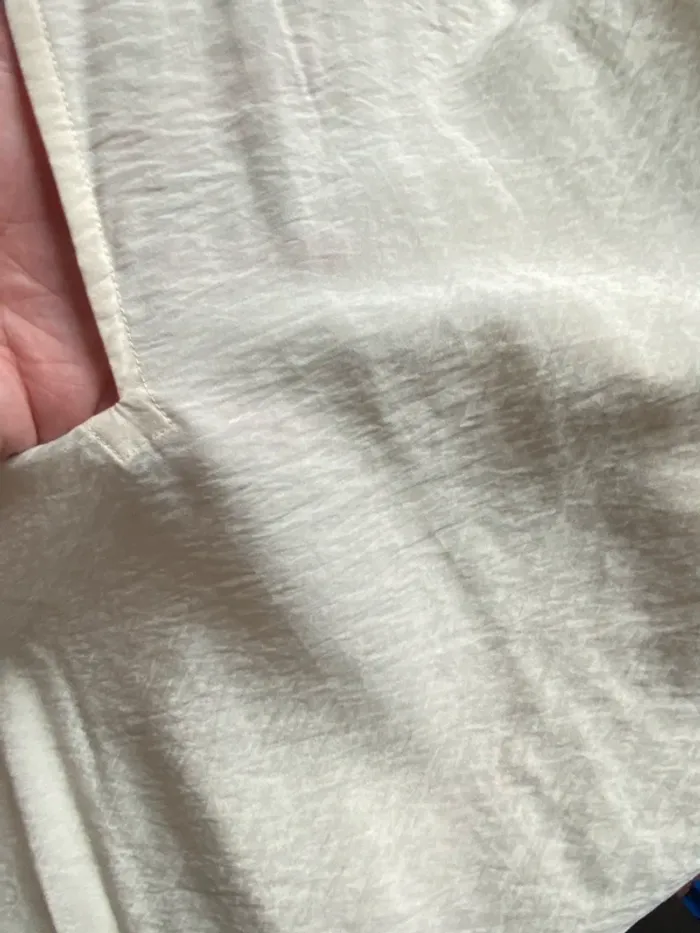 Jolie blouse écrue neuve - photo numéro 5