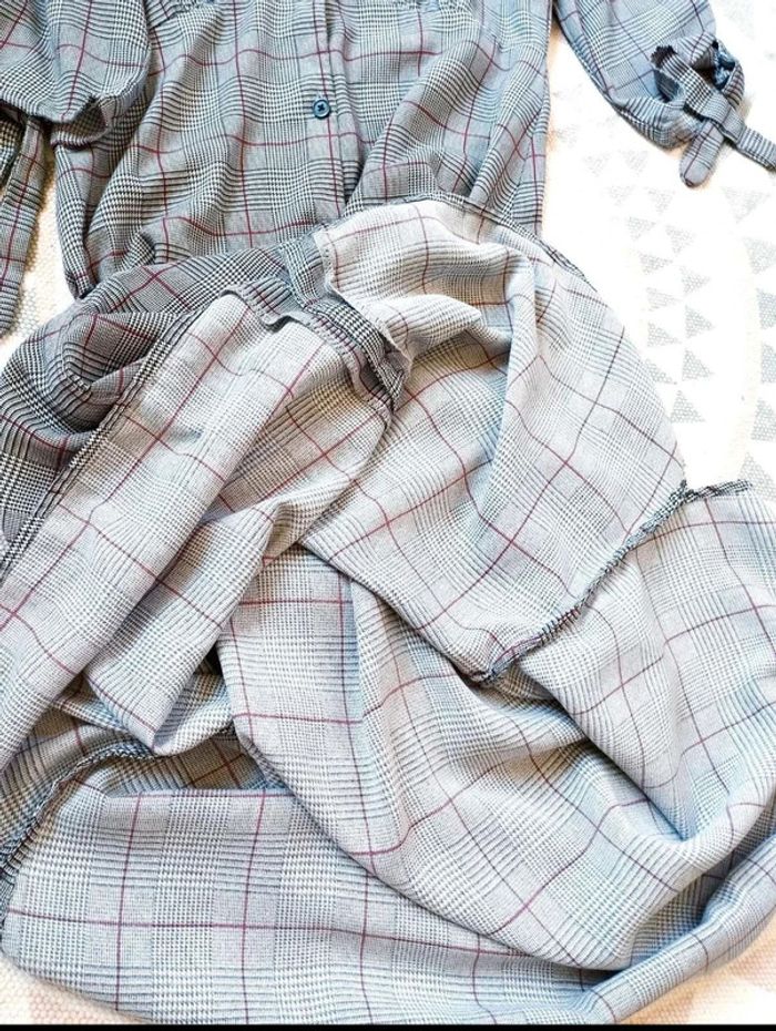 Robe  longue -  gris  rouge  tartan  - Mango  -  M  -  Comme  Neuve - photo numéro 10