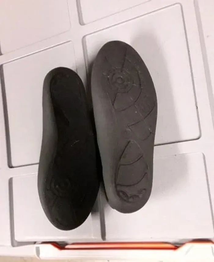 Chaussons de piscine taille 31 - photo numéro 2