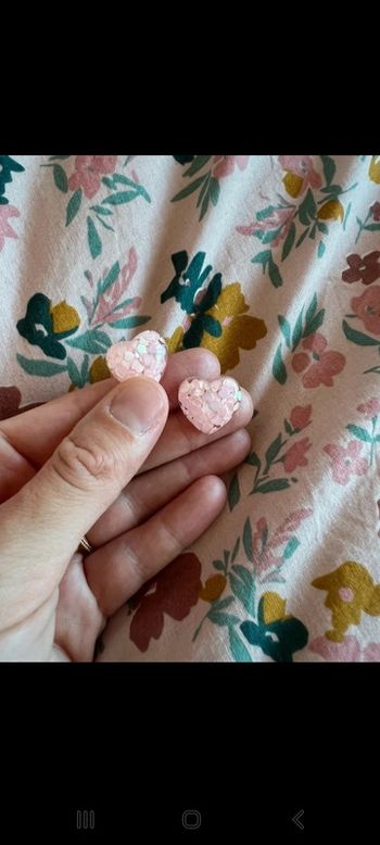 Jolie paire de boucles coeur