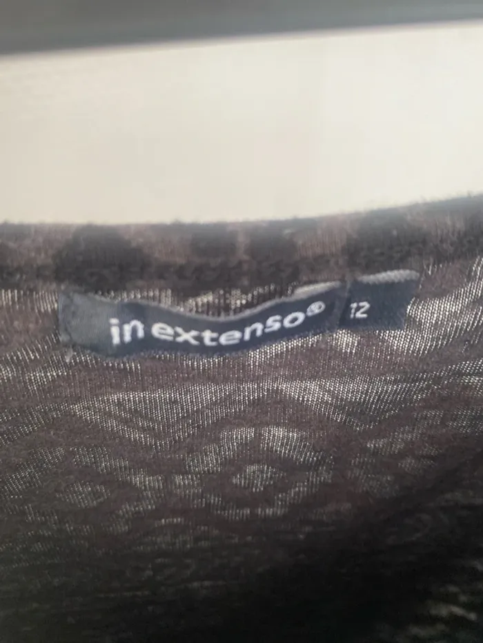 T-shirt un extenso noir - photo numéro 3