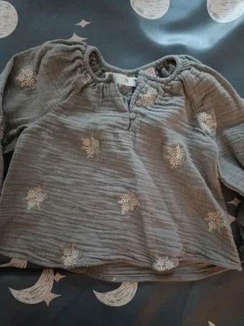 Blouse manches longues Zara grise à fleurs 98cm