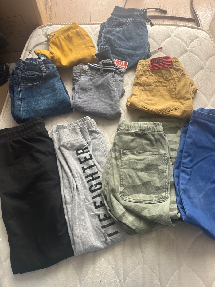Lot vêtements taille 5/6 ans garçon