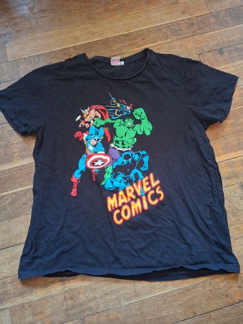 Vends tee shirt marvel taille m