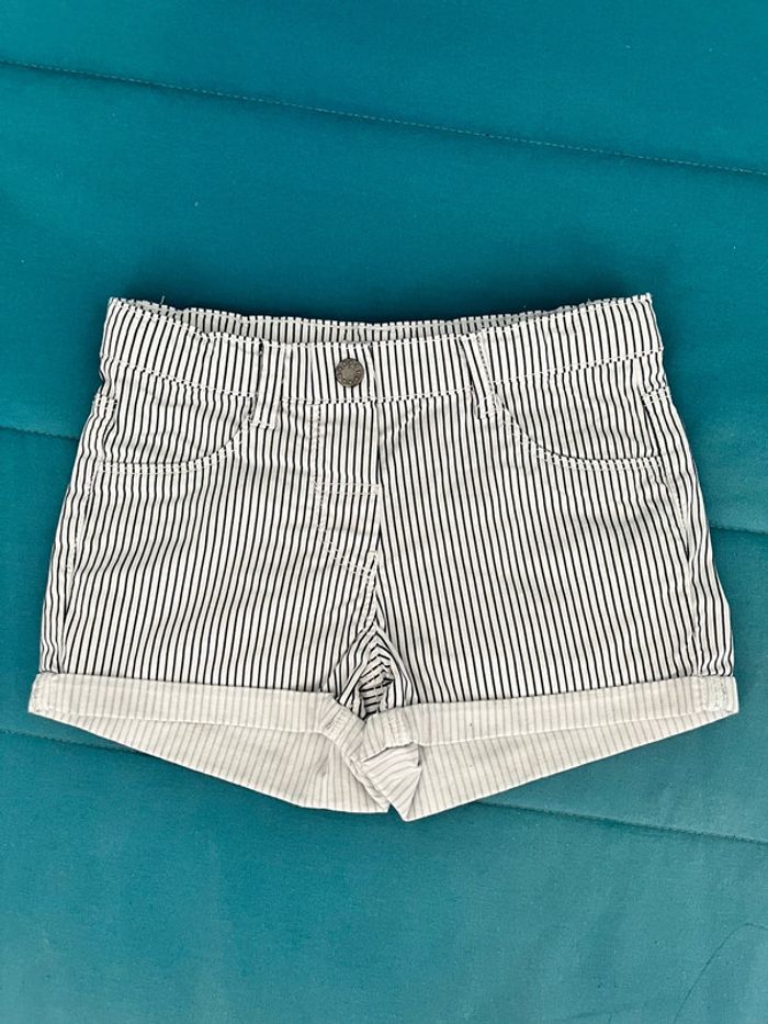 Lot 4 shorts 5 ans - photo numéro 2